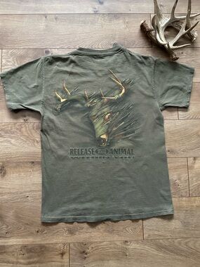 Vintage Cabela’s Deer Graphic Tee Y2K Hunting USA | Medium | Release the Animal